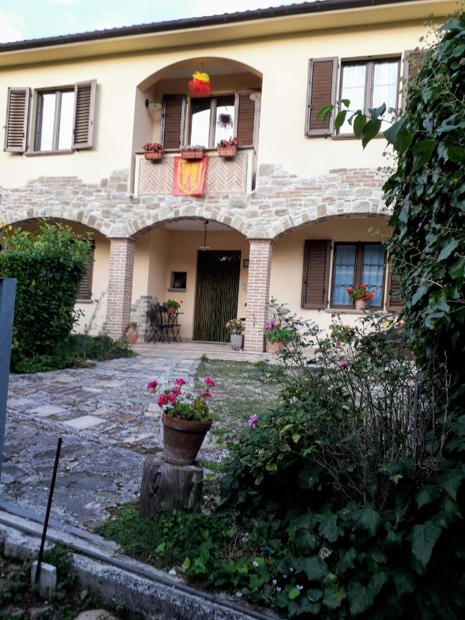 Il Castellare Hotell Gualdo Tadino Exteriör bild