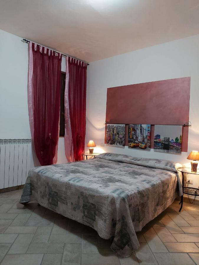 Il Castellare Hotell Gualdo Tadino Exteriör bild