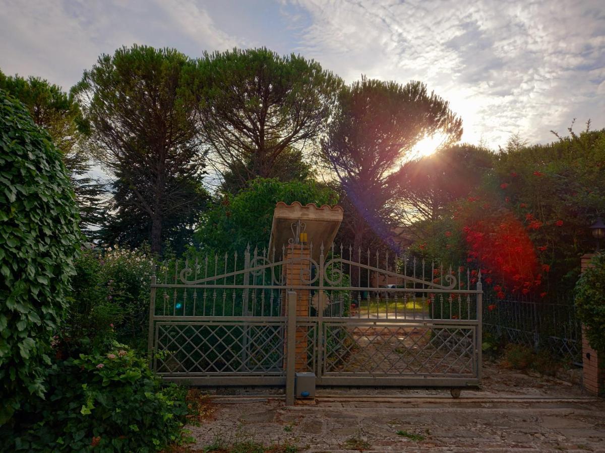 Il Castellare Hotell Gualdo Tadino Exteriör bild