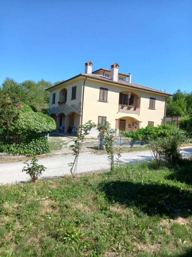 Il Castellare Hotell Gualdo Tadino Exteriör bild